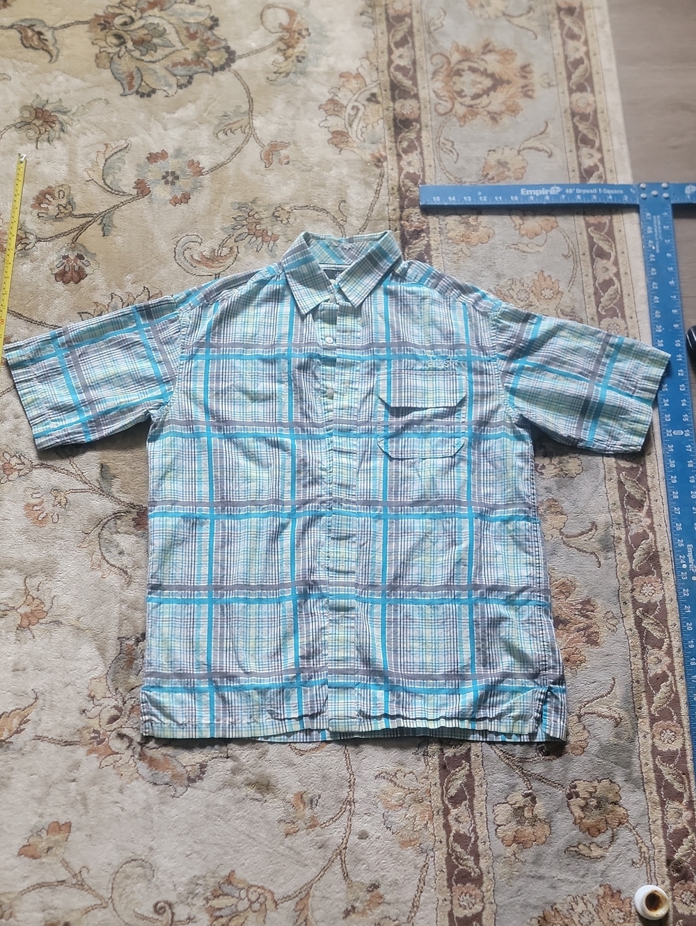 Sean John Blue and White Plaid Short-Sleeve Button-Down Shirt Size L